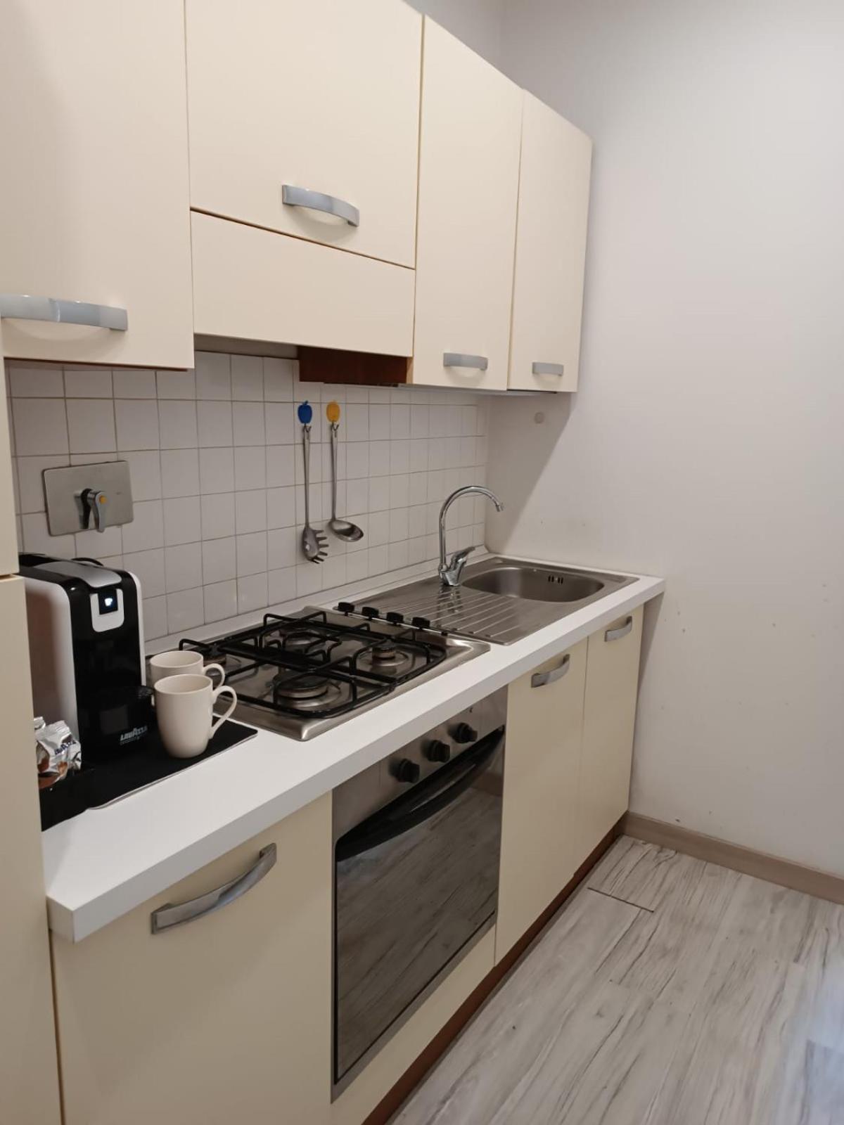 Studio Metro Bologna 로마 외부 사진